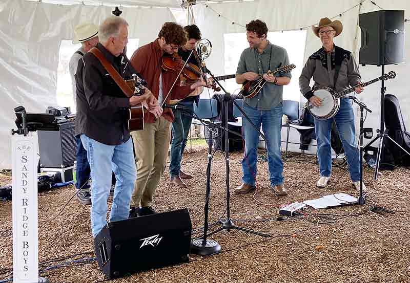 verrillfarms23 Sandy Ridge Boys at Verrill Farms
